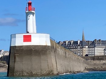 Les remparts de la ville intra-muros de St Malo.