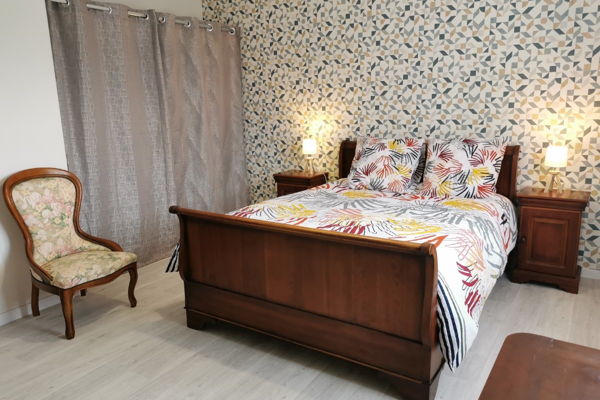 Chambre avec lit 140 à létage