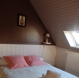 Séjour en gîte avec piscine, pour 12 personnes, avec piscine privée couverte en Creuse chambre 2 - 1er étage - 1 lit en 160