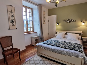 Chambre avec un lit 160