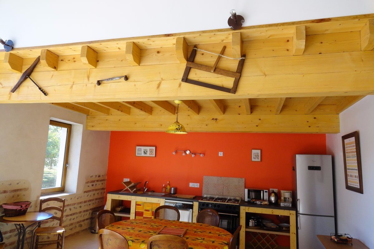 "Ferme Passion" Chambre Bugey - Séjour/cuisine