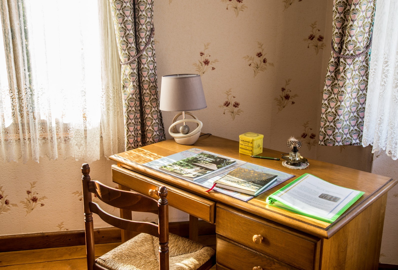 Coin bureau - Chambre d'hôtes l'An 12 - Orchidée