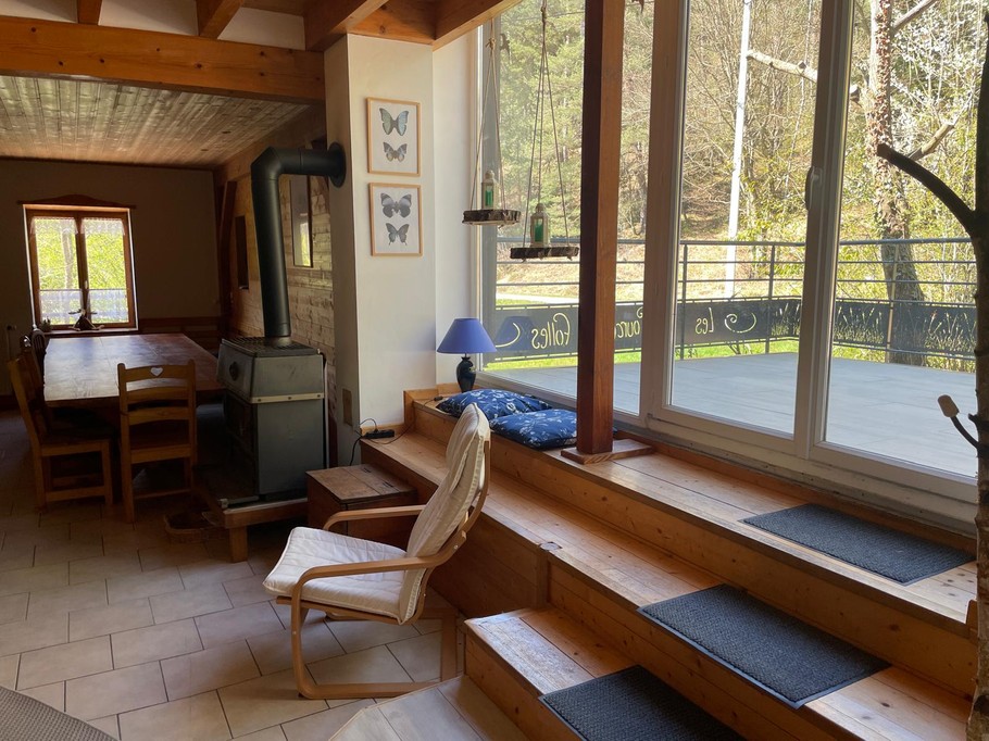 Salon/ séjour - îte de groupe Chevreuil au domaine Les Sources Folles