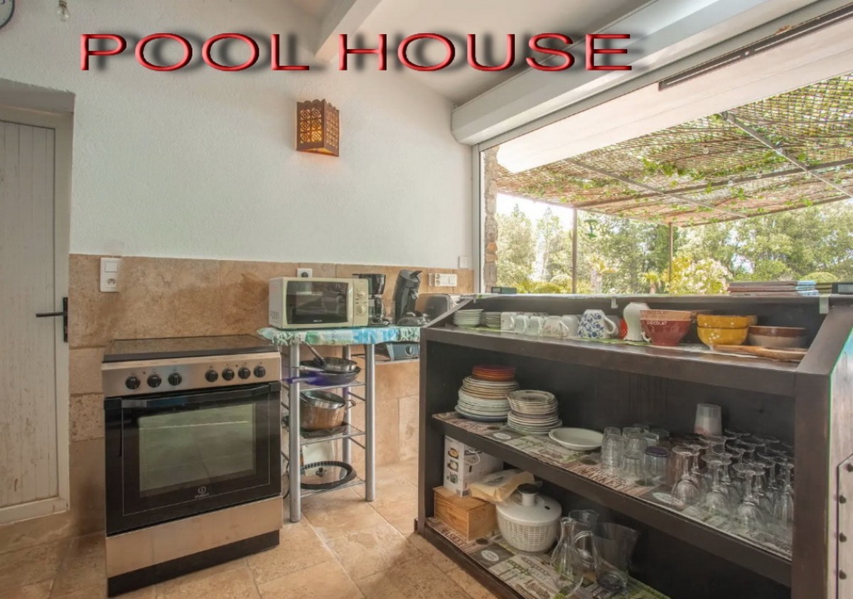 Bistrot des Amis POOL HOUSE