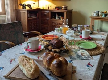 Petit déjeuner - Chambre "La Lisière", la maison de Marie