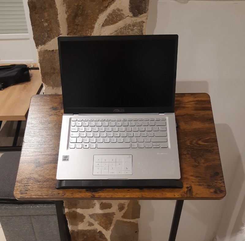 coin bureau - ajustable desk