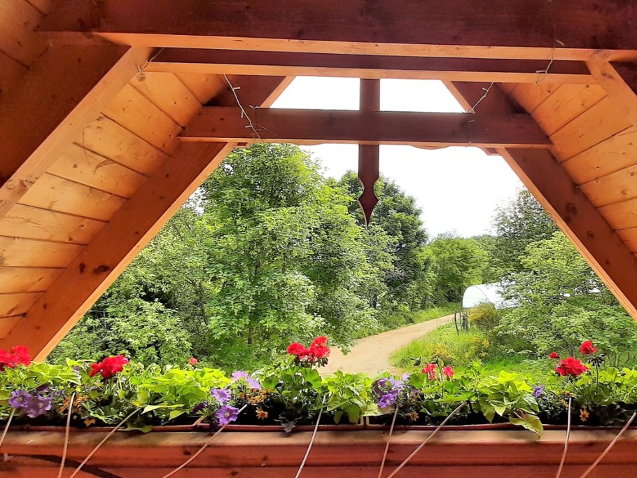 Chambre mansardée - 4 pers. - balcon fleuri