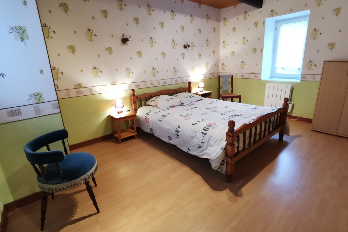 Chambre 2 avec lit 140