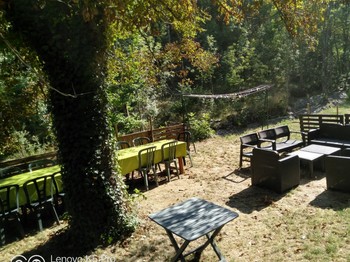 Coin repas et salon de jardin
