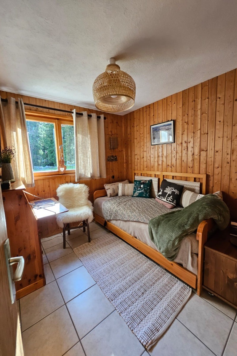 Un plus: votre espace privé salon avec télévision pour vous relaxer après une belle balade en montagne