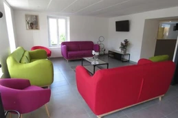 Salon télévision - Gîte collectif La Ruche