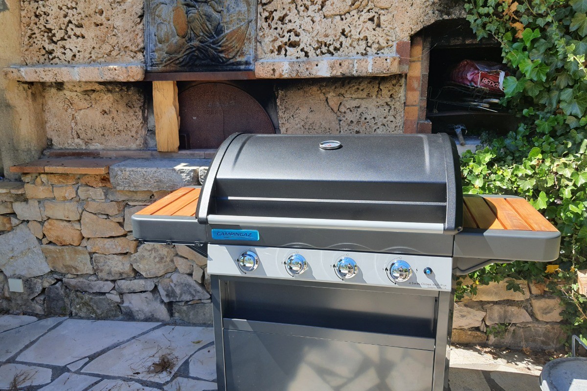 Grand barbecue gaz 4 feux et plancha
