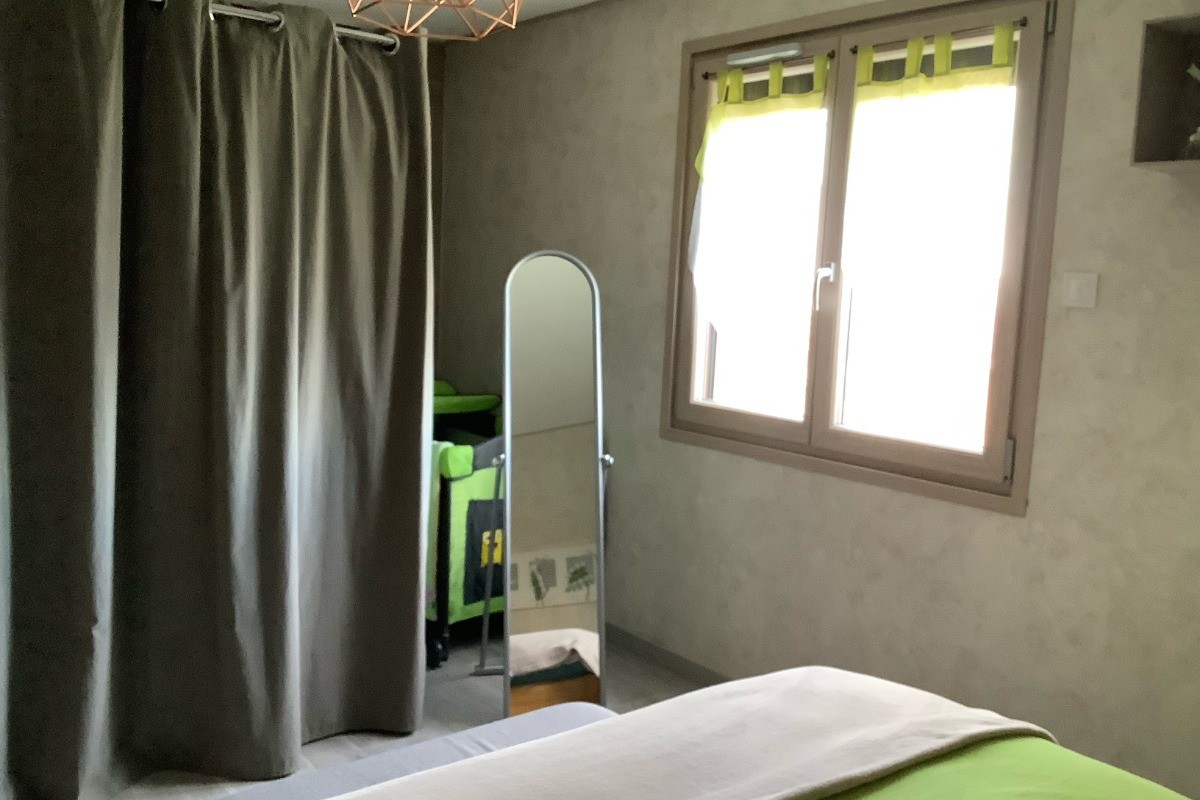 chambre verte dressing fermé