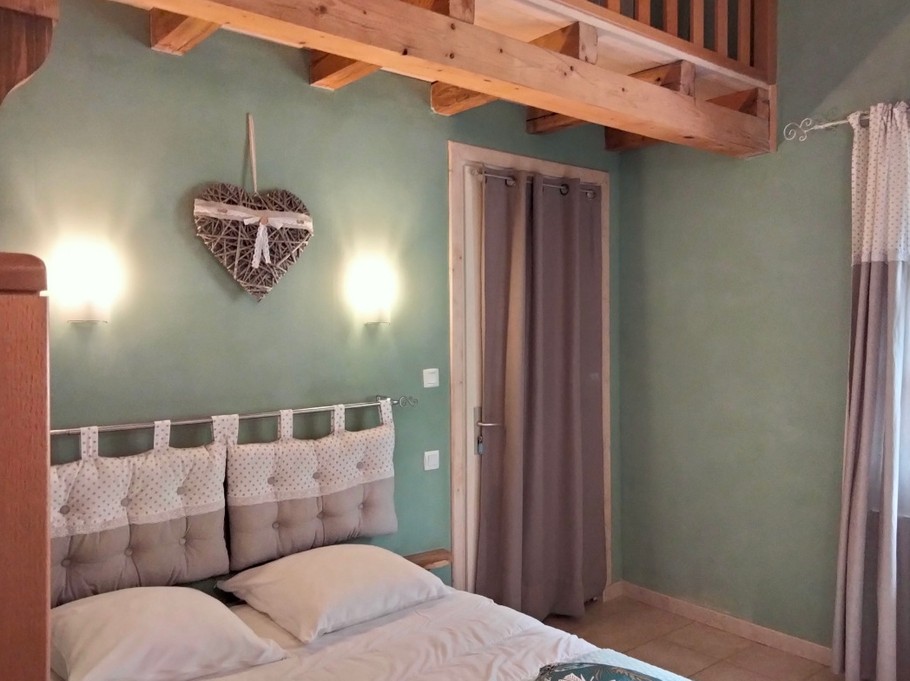 Chambre du fenil - Gîte "Le Grenier du Roc" ancienne ferme au cœur des Vosges à Basse-sur-le-Rupt