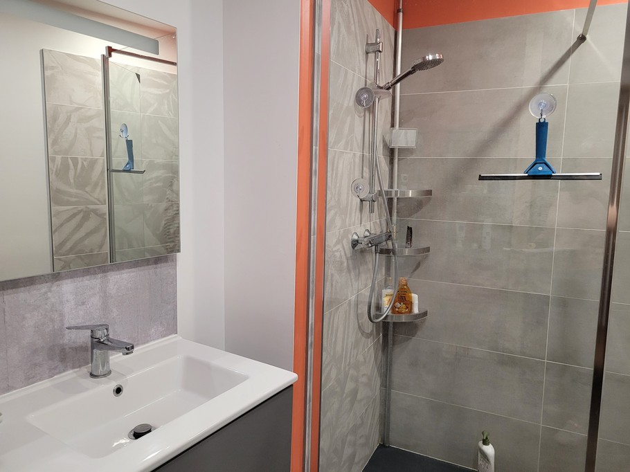 Douche rdc - double vasque