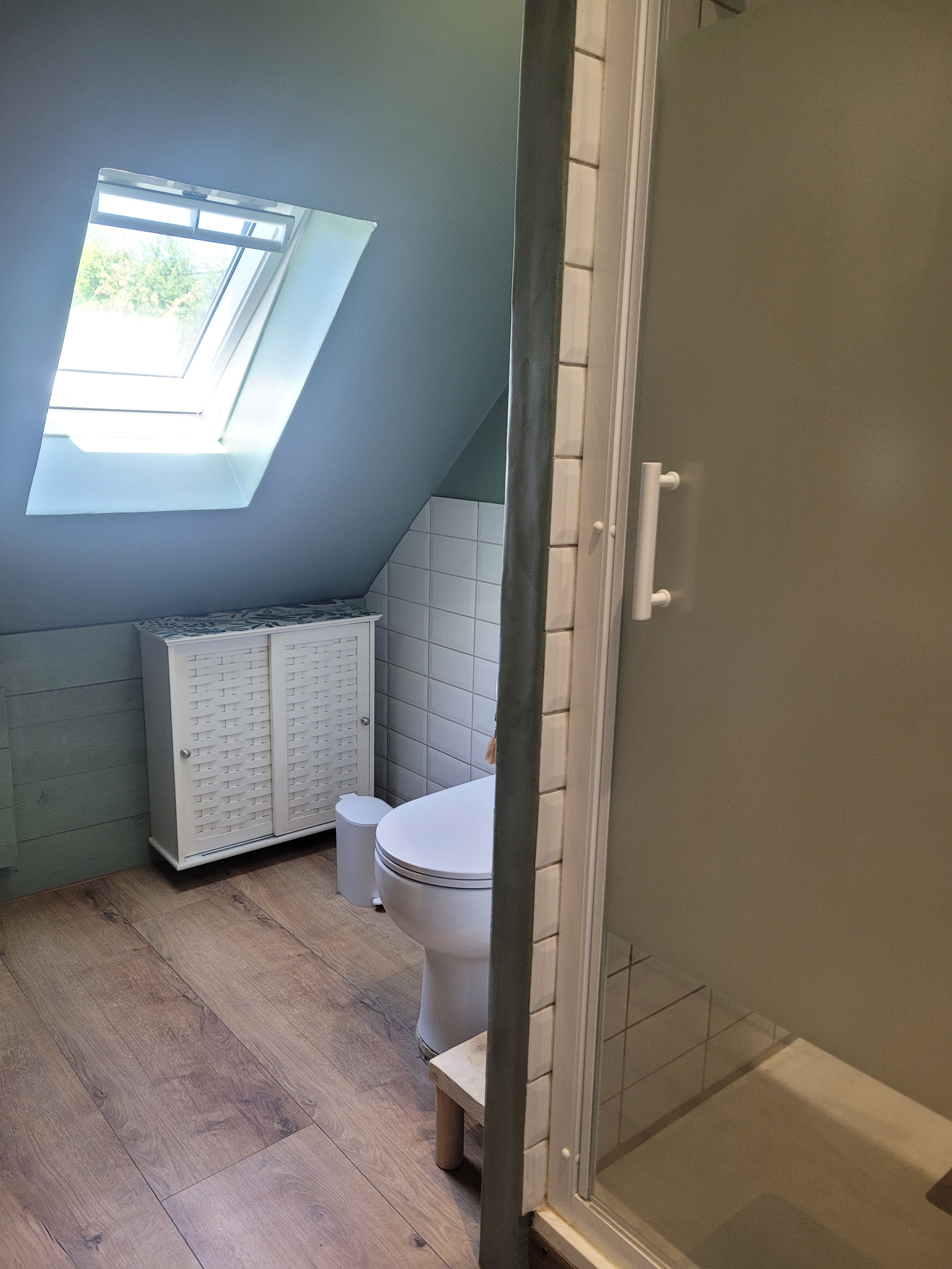 BIGOT, Pludual, Clévacances holiday rental, shower room