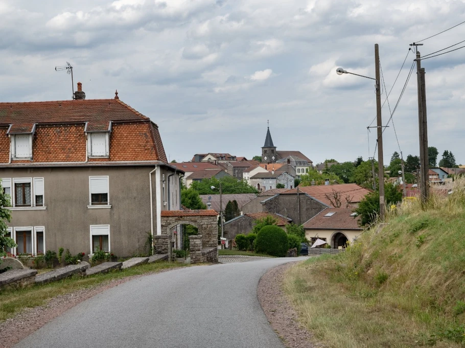 Village de la Chapelle aux Bois à 4 Km - Les 3 Line