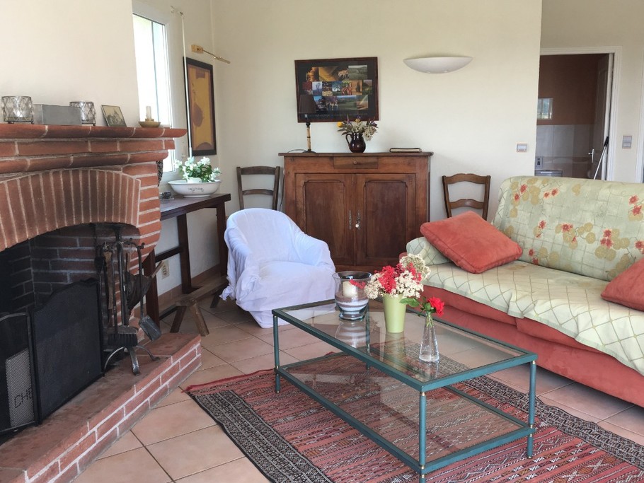 Le salon du Gite Au Bouzigues