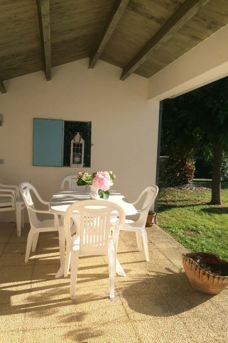 Terrasse couverte de Villa St Georges d'Oléron pour 6 personnes, Charente maritime
