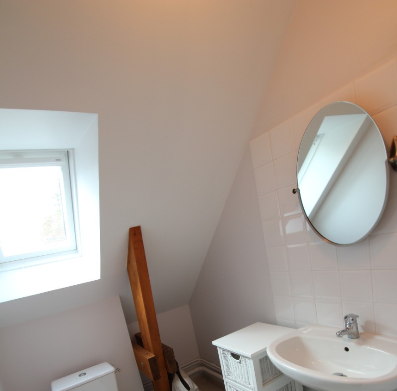 toilettes à l'étage