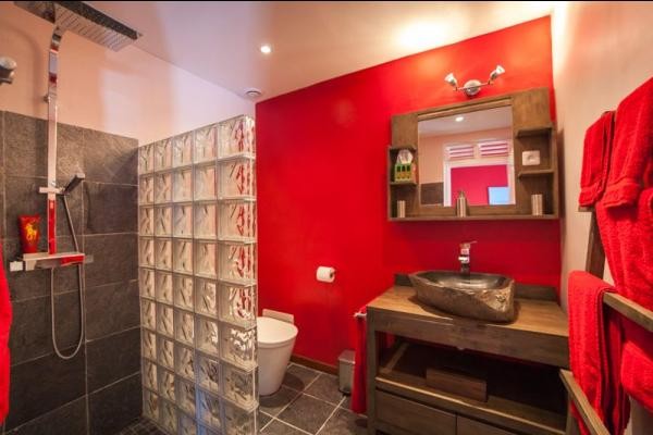 salle d'eau  attenante