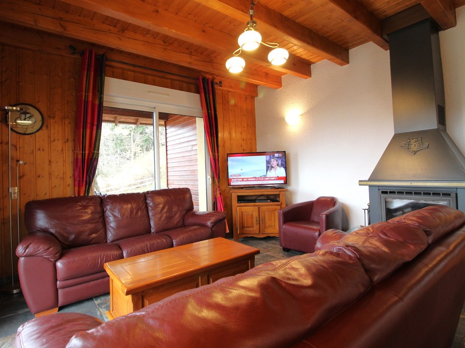 Living room - Gîte Le Sapin, close to lakes and walks, for 4-8 people