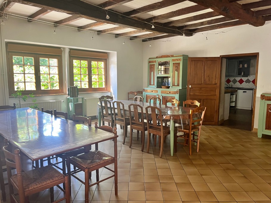 Salle à manger pour 25p