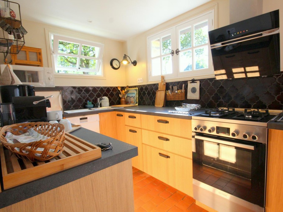 Gîte location de vacances la maison de laurence Mandeville en bessin cuisine