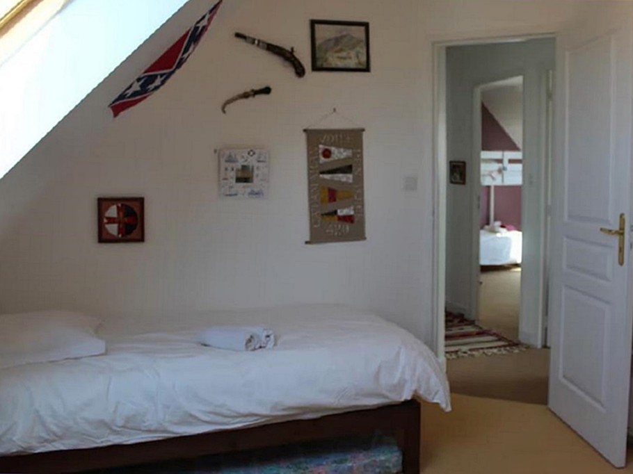 Bedroom 4 with 90 cm bed