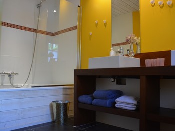 Baignoire et douche