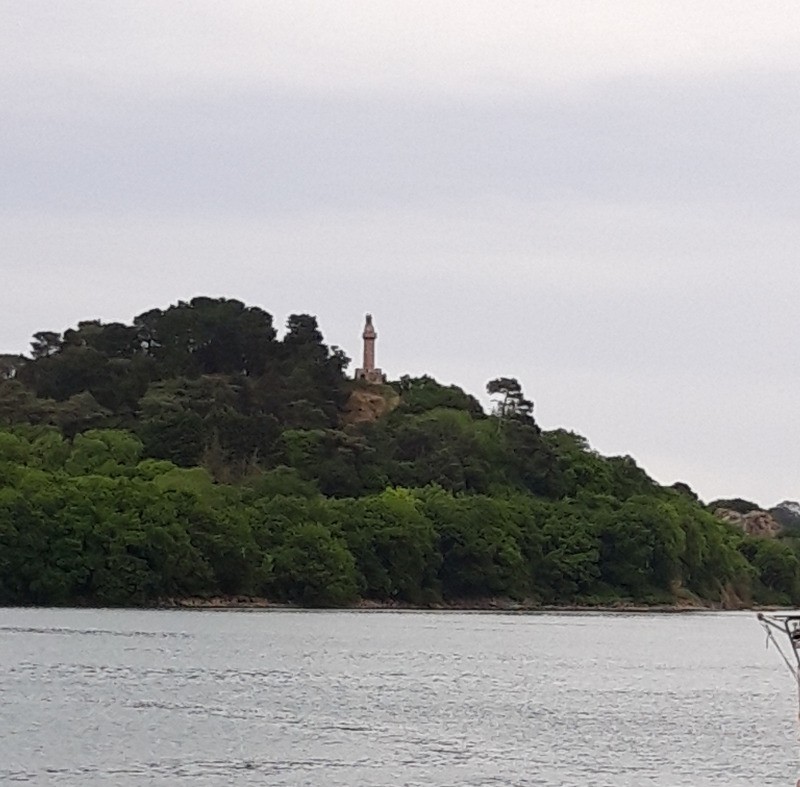 LORANT, Chambre d'hôtes, Clévacances, Ploubazlanec, tour de Kerroch