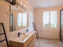 Grande salle toilette