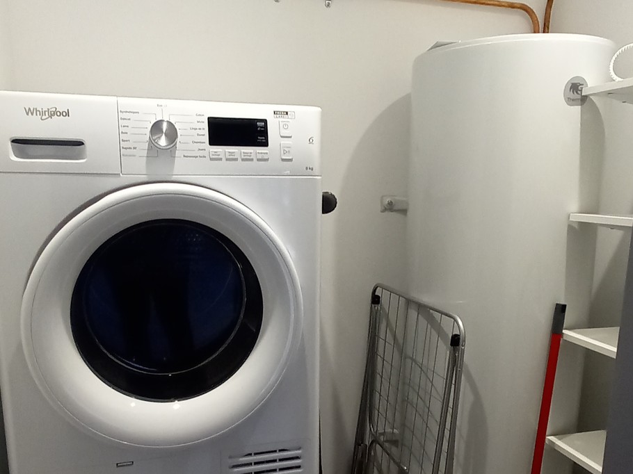 Lave-linge, sèche-linge privatif - Chez Bubu : La Montagne
