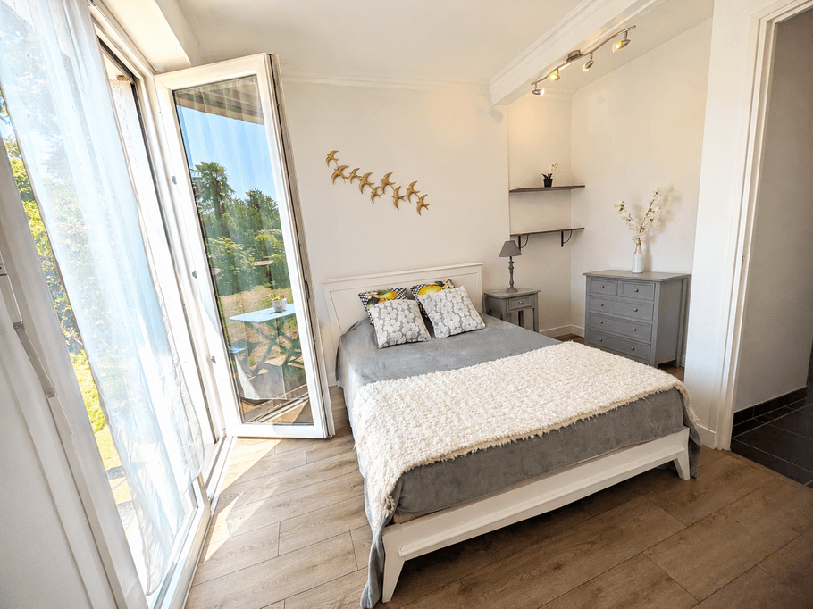 Bedroom with a 140 bed