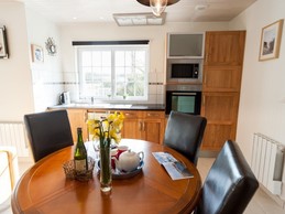 Cuisine / table à manger