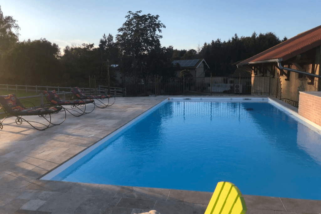 Domaine de la Bellière - Piscine