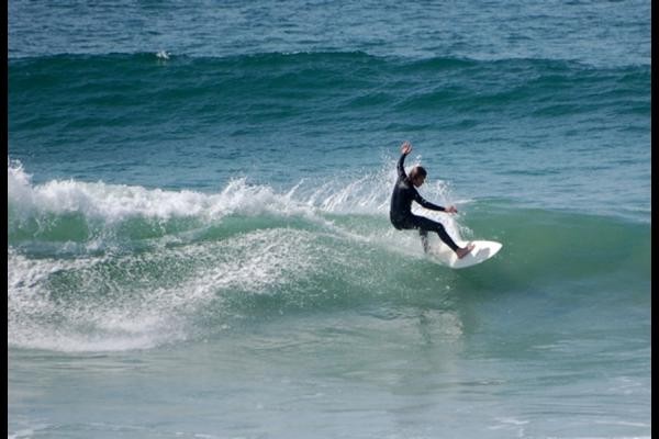 Plage de Ste Barbe à 3kms de la Villa, école de surf