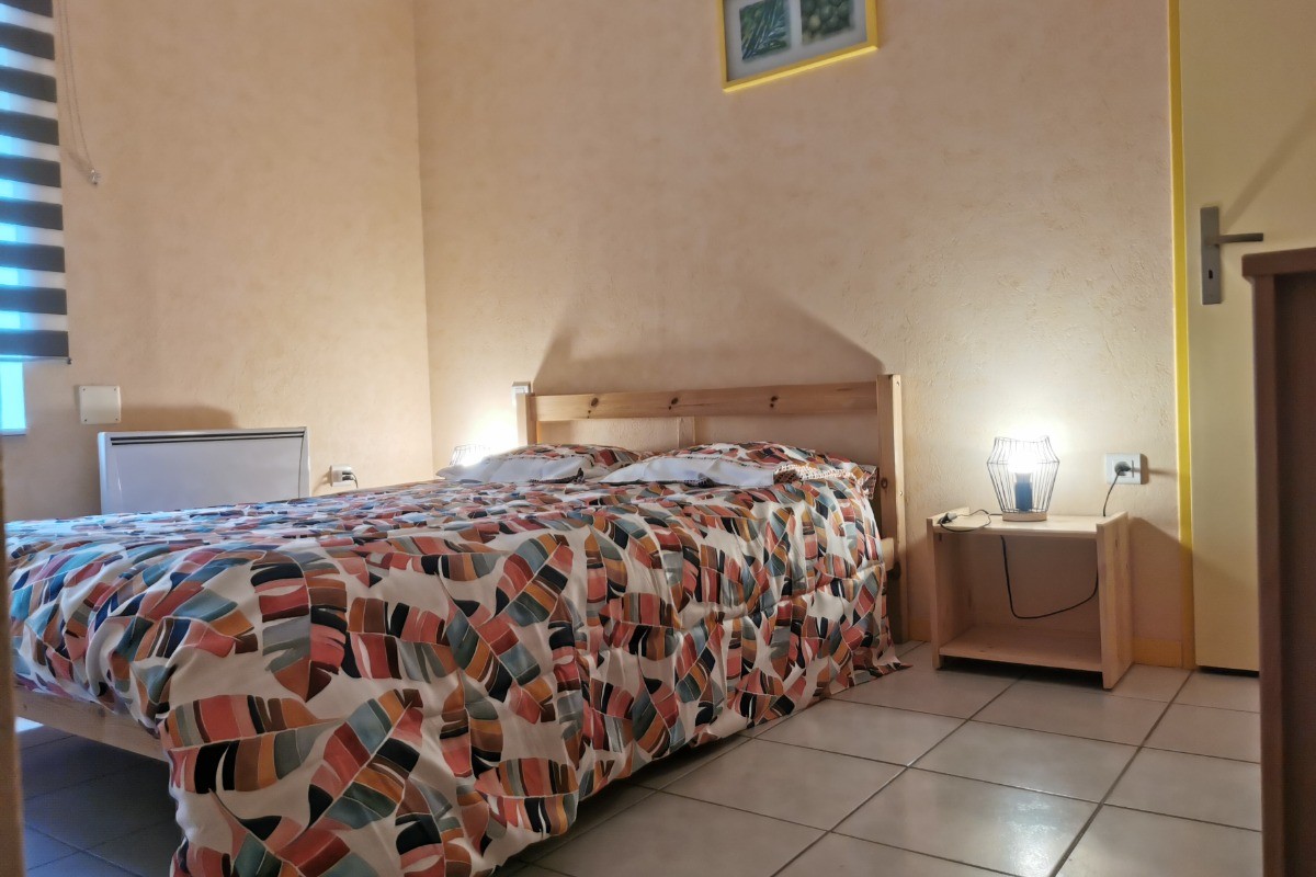 chambre jaune - Maison mitoyenne à Bussang