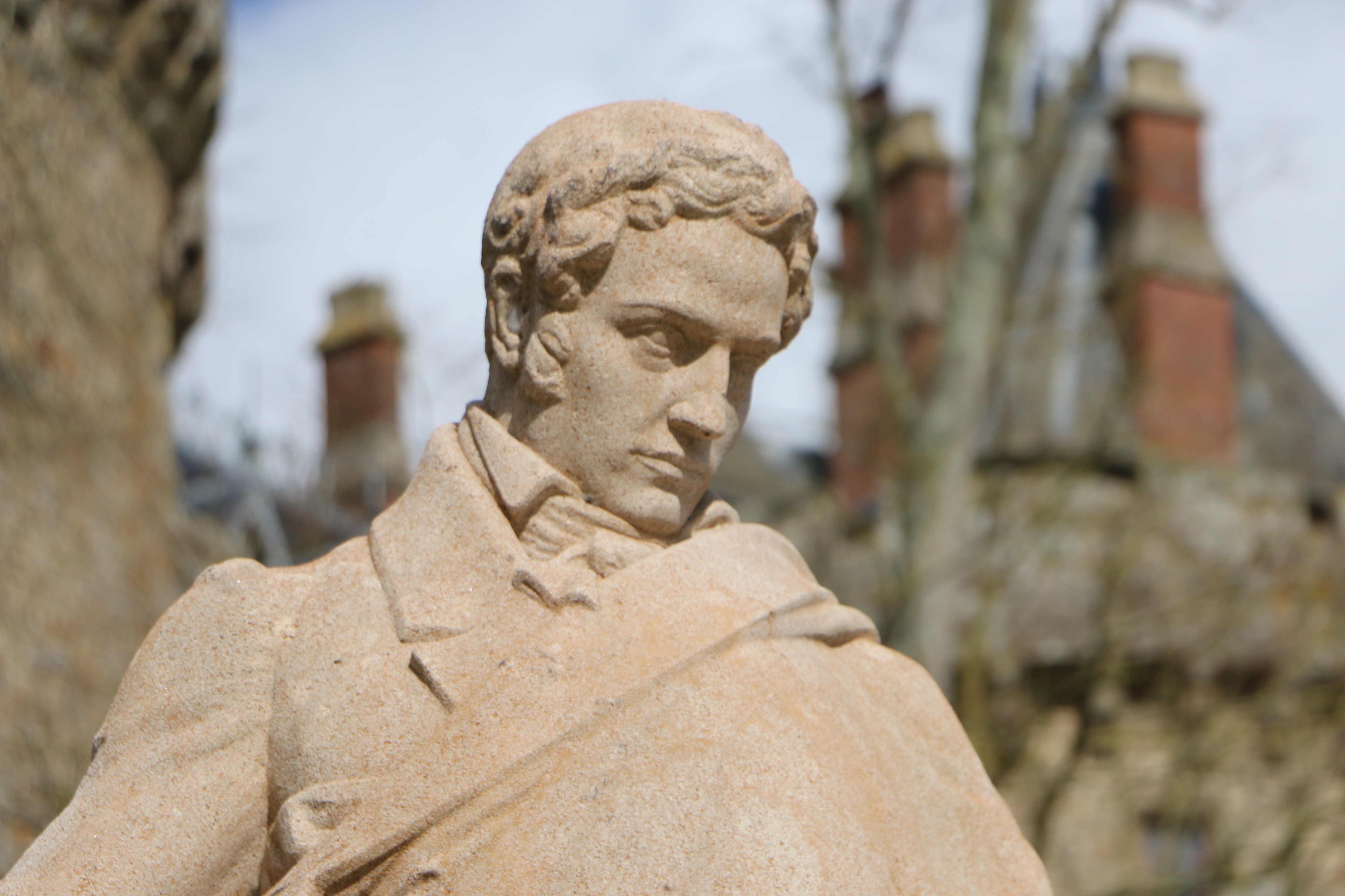 Statue de François-René de Chateaubriand à Combourg