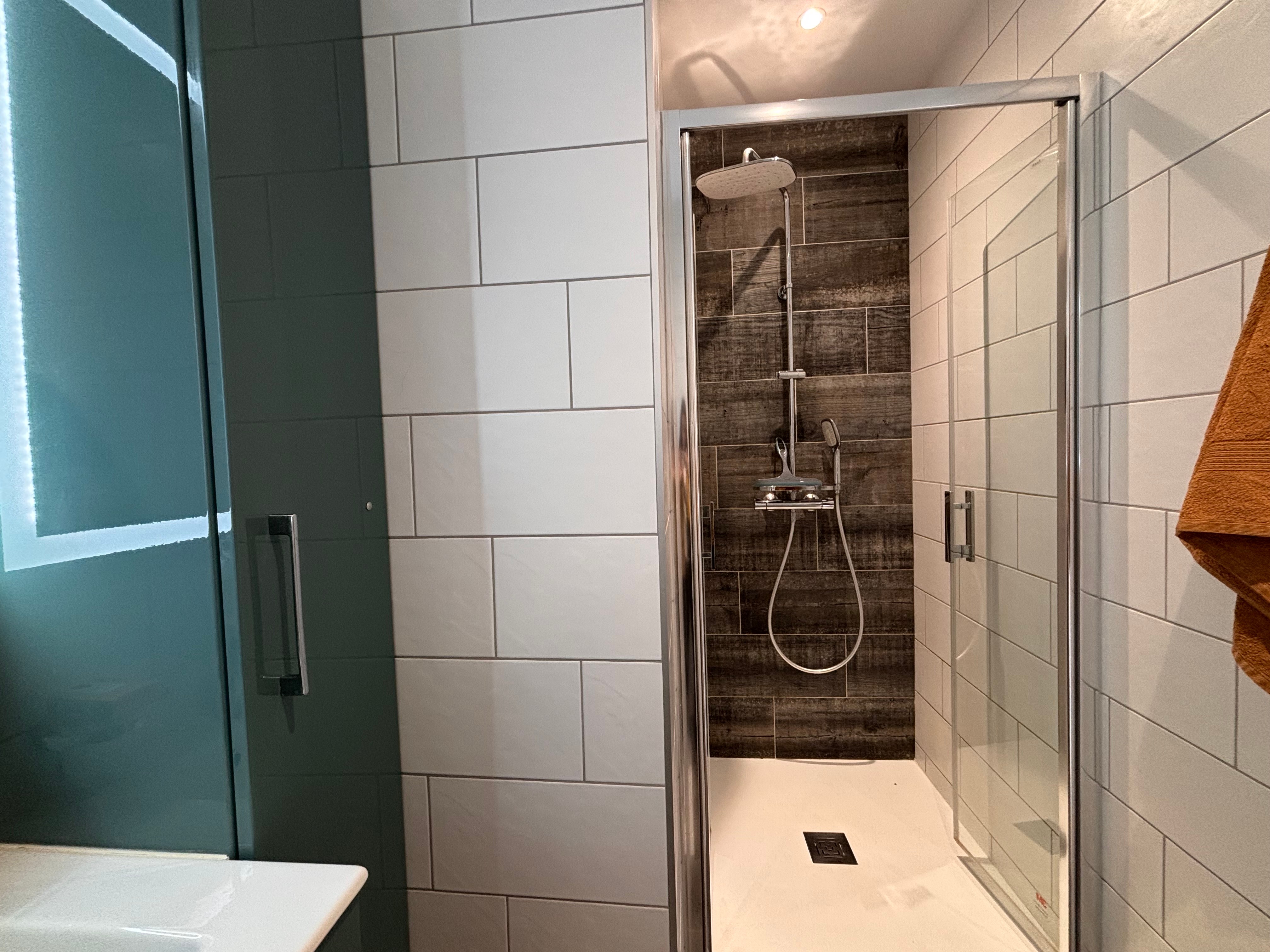 Shower room - Apartment Le Nancy Prouvé- Nancy