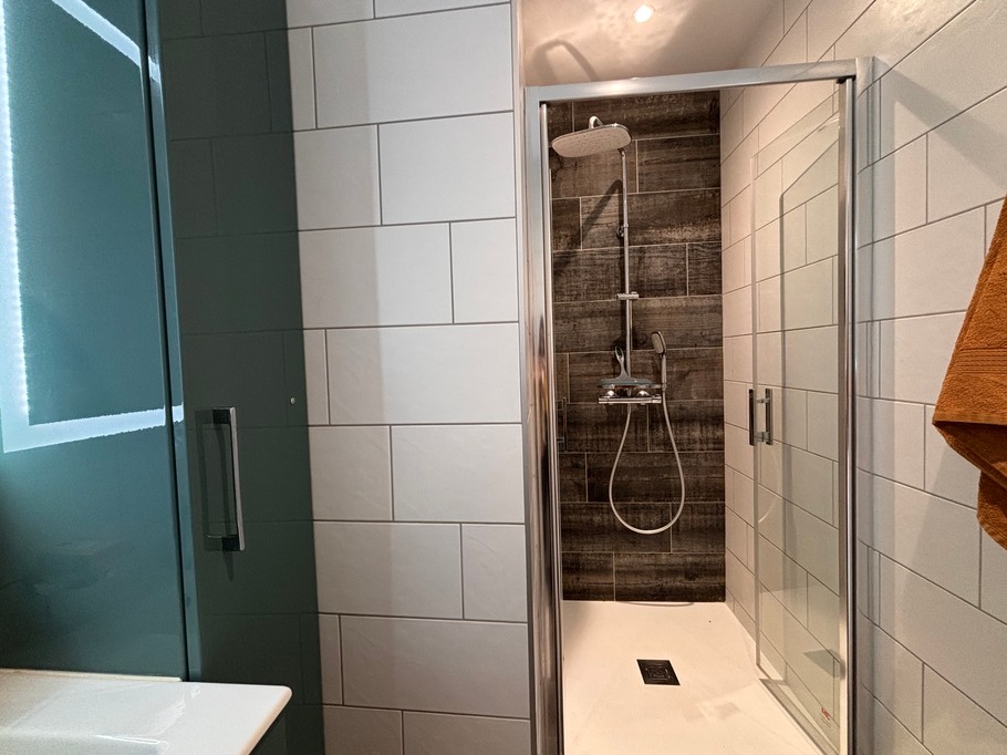 Shower room - Apartment Le Nancy Prouvé- Nancy