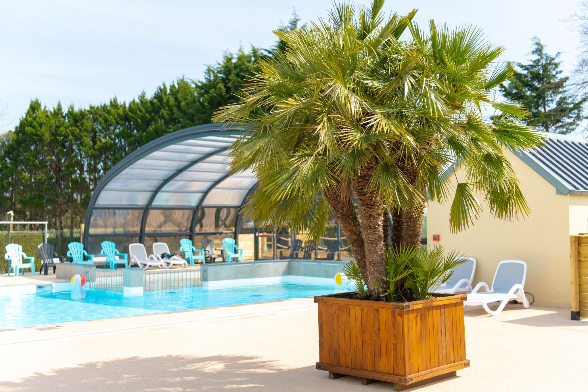 piscine couverte de 300m2