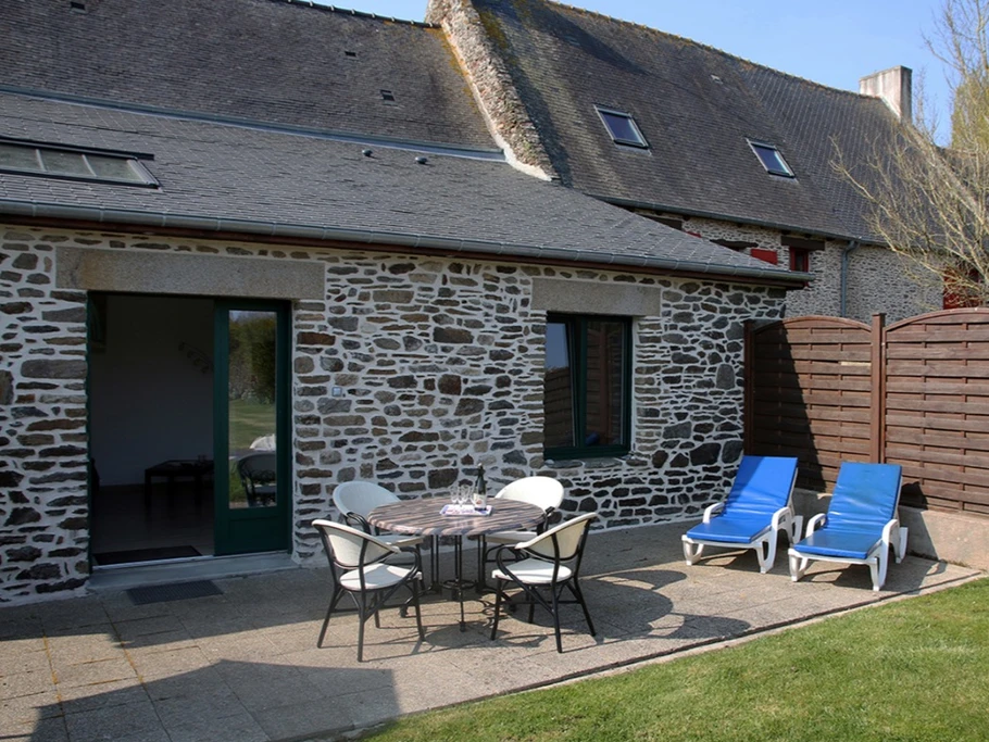 Terrasse avec mobilier de jardin