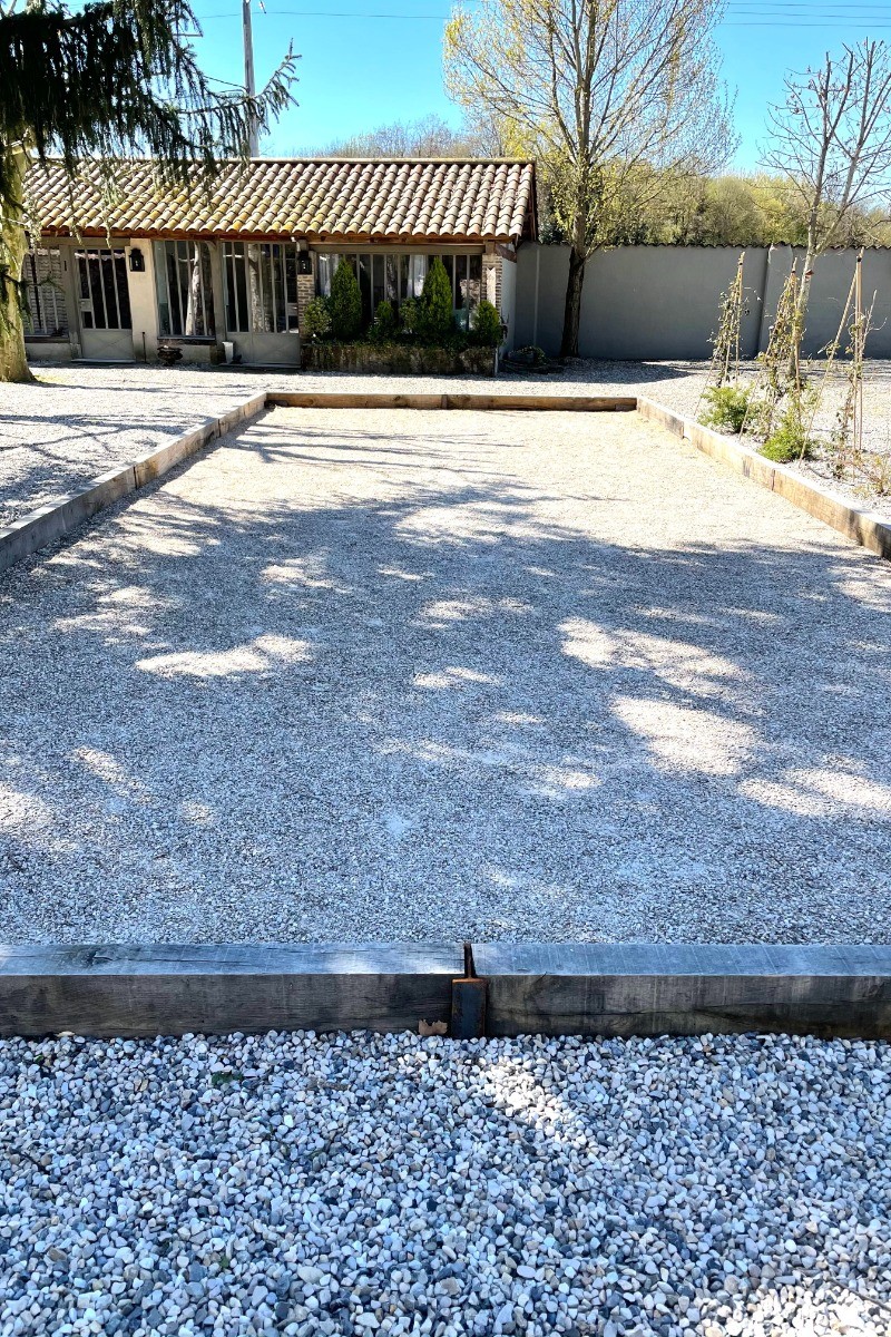 TERRAIN DE PETANQUE