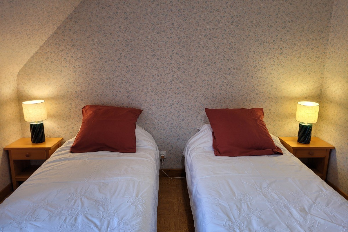 chambre avec 2lits 90 au 1er étage