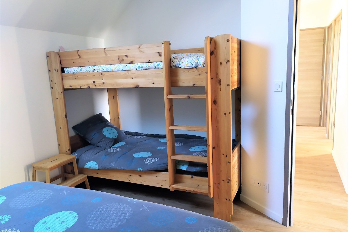 Chambre3 (lits superposés = 8 couchages possibles)