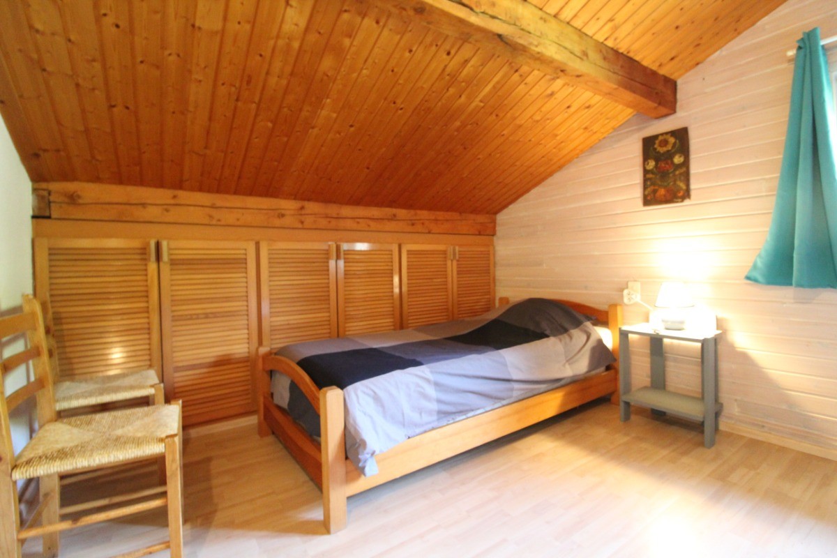 Chambre 4 à l'étage - Maison à Fraize