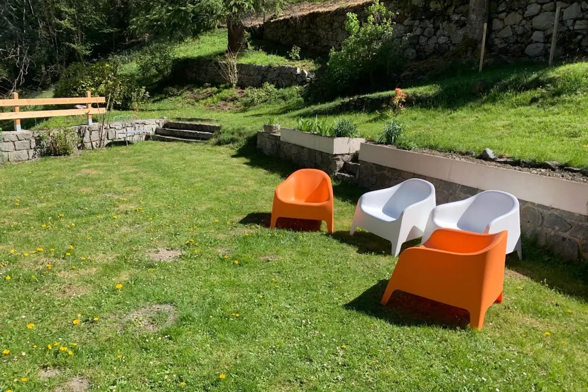 Pauze's private garden in spring