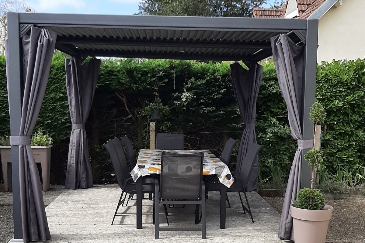 Pergola avec table 12P