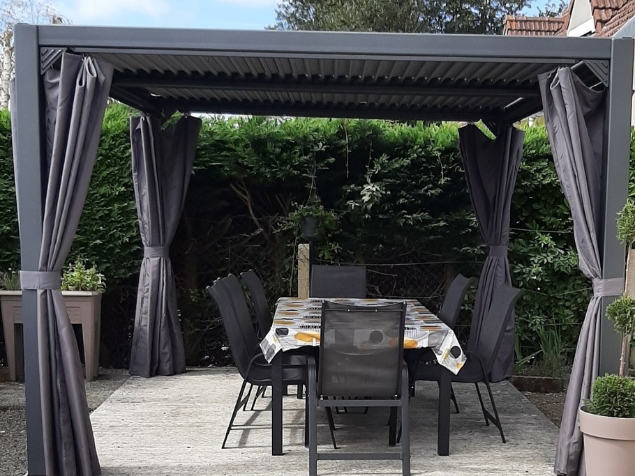Pergola avec table 12P
